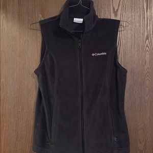 Columbia vest